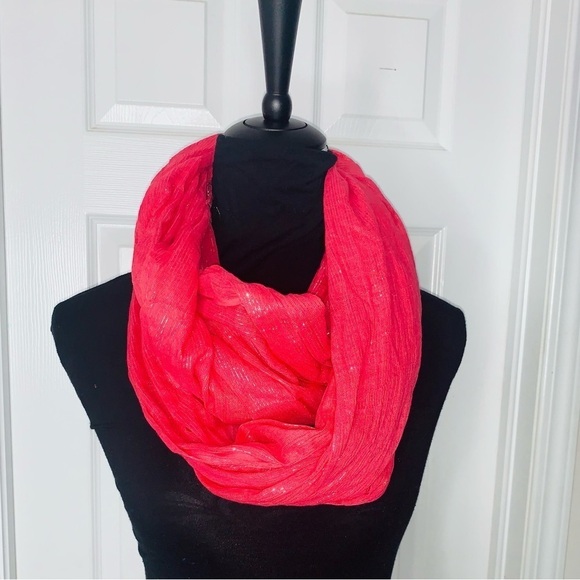 Nwot Atmosphere Beachwear hot pink and silver shawl - Picture 6 of 6